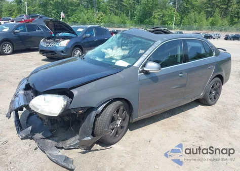 2006 Volkswagen Jetta 2.0T z USA, uszkodzony, nr VIN 3VWKJ71K46M769053